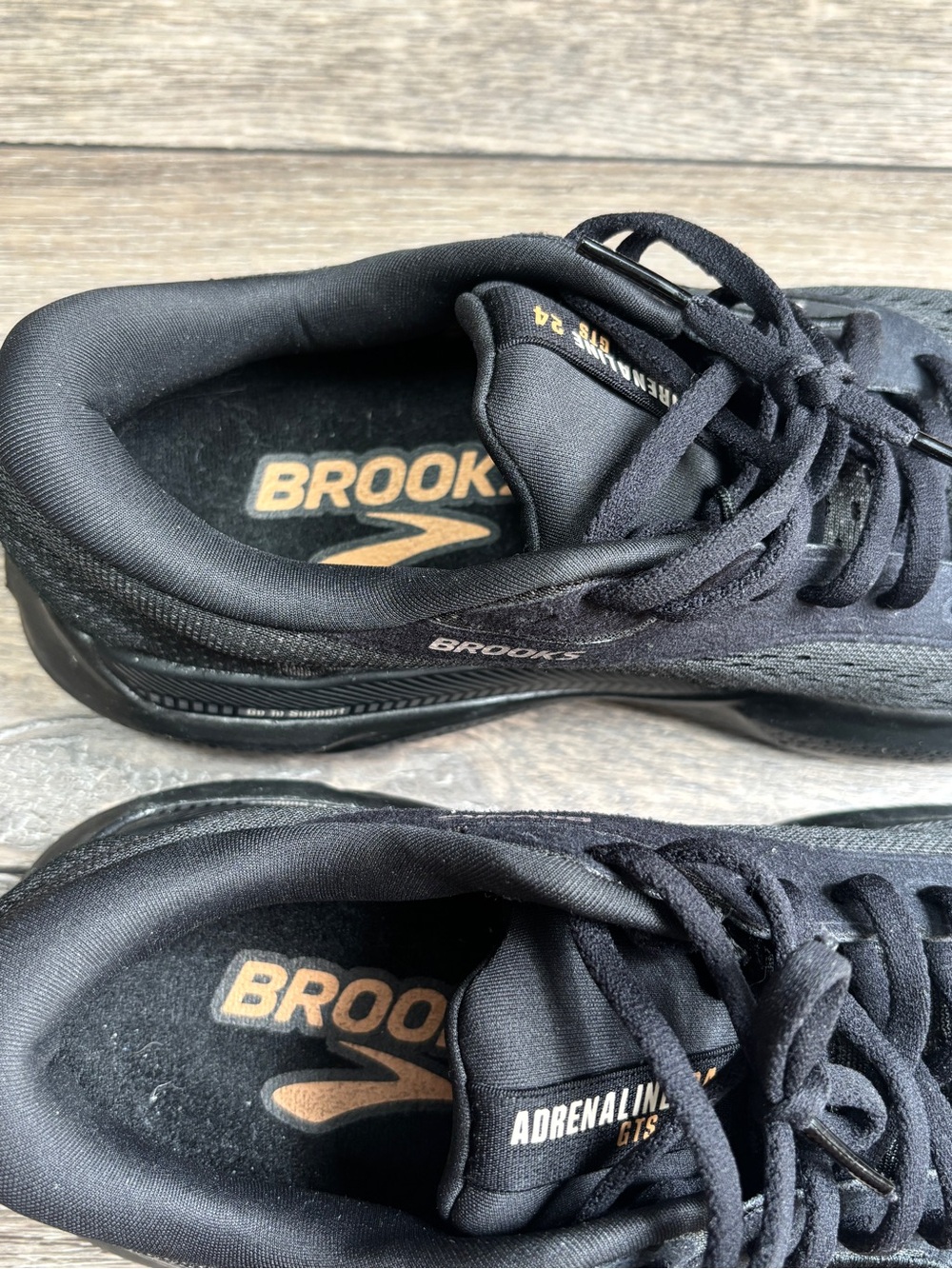 Brooks Women's Black Athletic Running Shoes with Brown Accent - Picture 5 of 10